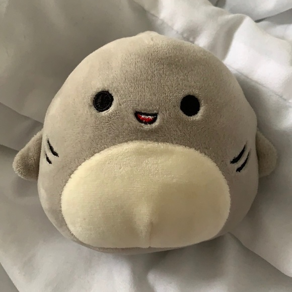 Squishmallows Other - 4" Gordon the shark Squishmallow Capsule